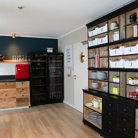 Landliebe 5 ホテル Alkersum